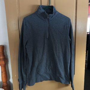 Men’s Michael Kors 1/2 zip pullover.